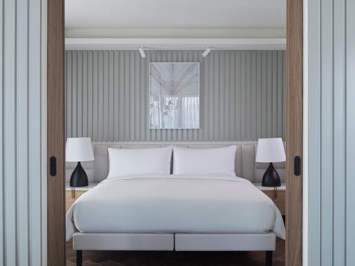 Grand Hyatt Hotel