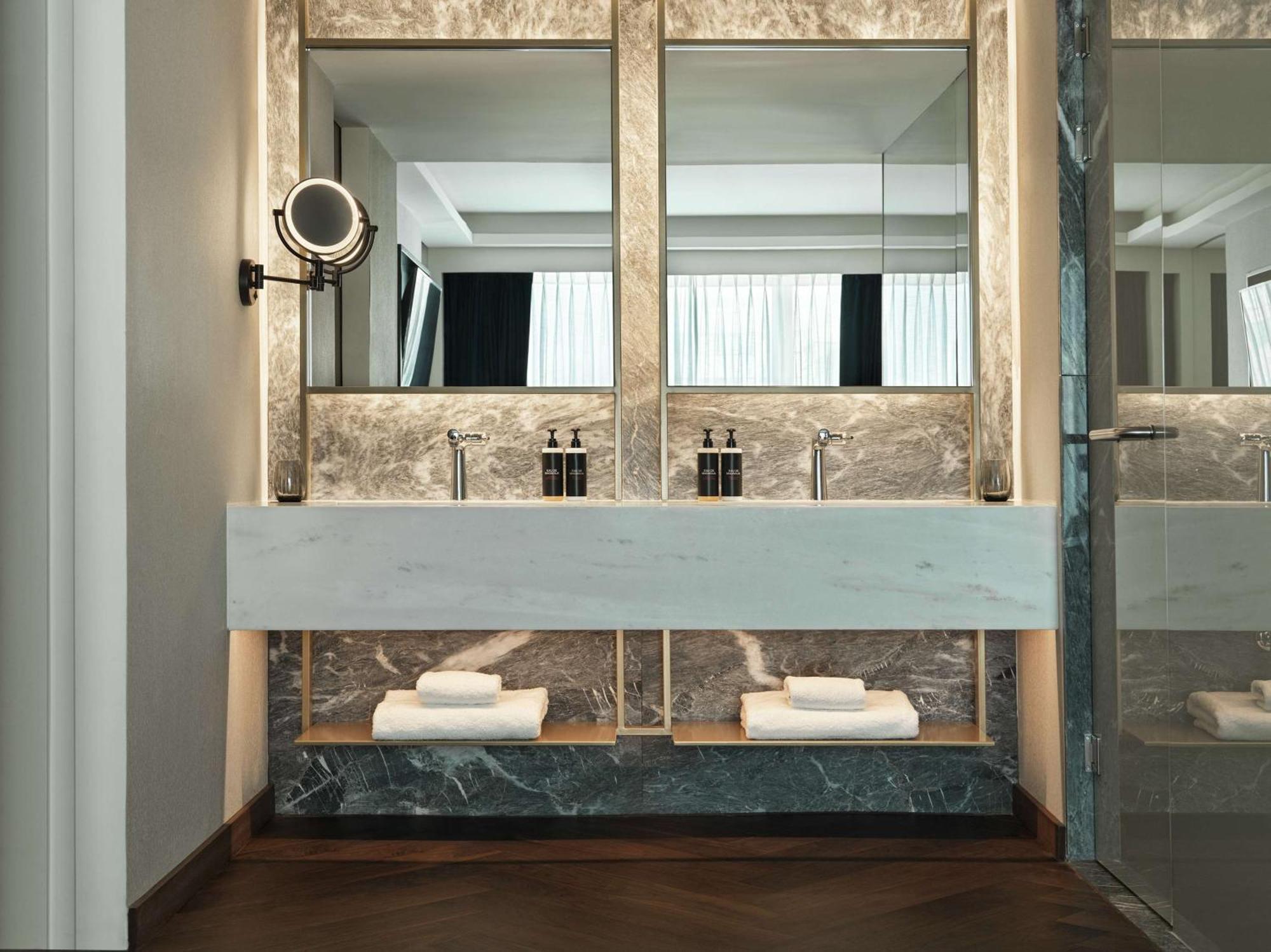 Grand Hyatt 5* Athens