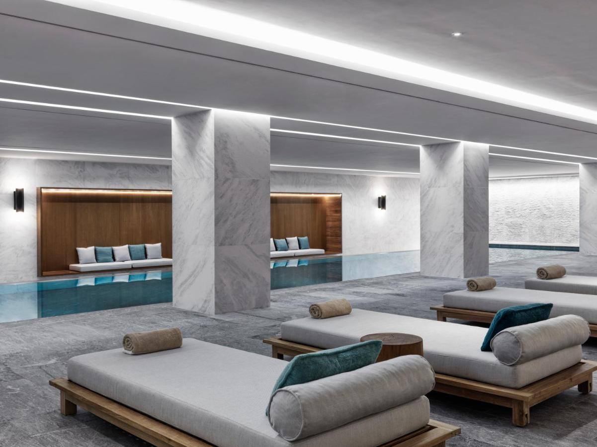 Grand Hyatt Hotel